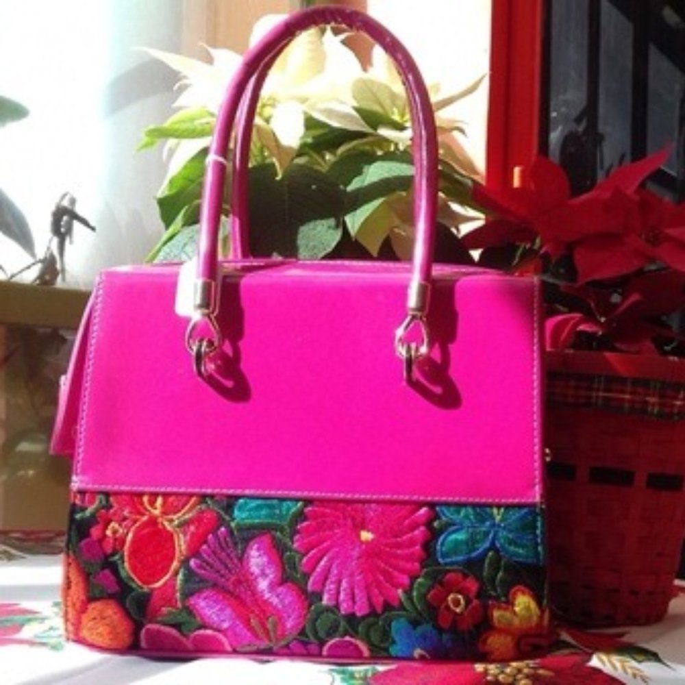 Leather and embroidery handbag